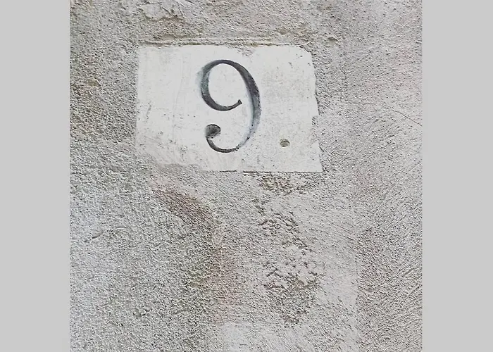 Velo Vern 2- Luxury In The Old Town 公寓 *